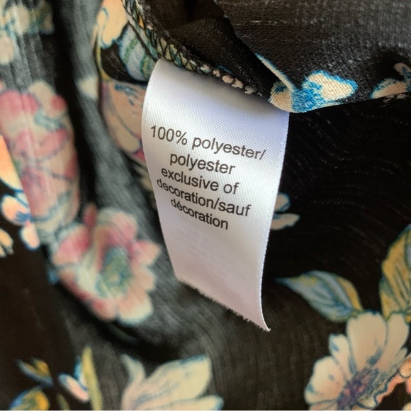 Maurices Floral Tie Front Tiered Bell Long Sleeve Blouse, size M - Picture 5 of 8